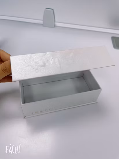 Printed Custom Design Luxury Magnetic Flower Perfume Aroma Cardboard Packing Paper Packaging Gift Box with Logo